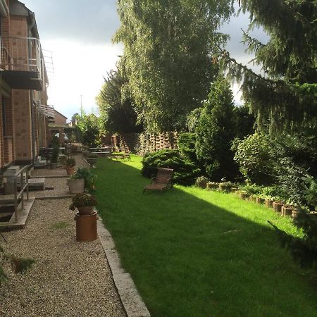 Domizil Hotel Dueren "Kastanienhof" Екстериор снимка